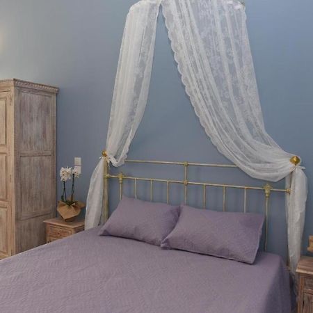Oisyra Boutique Suites Ермополи Екстериор снимка