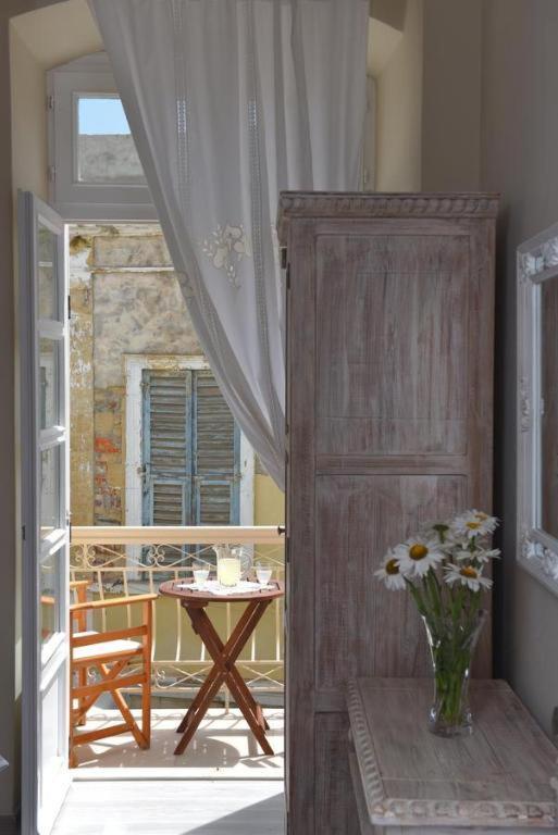 Oisyra Boutique Suites Ермополи Екстериор снимка